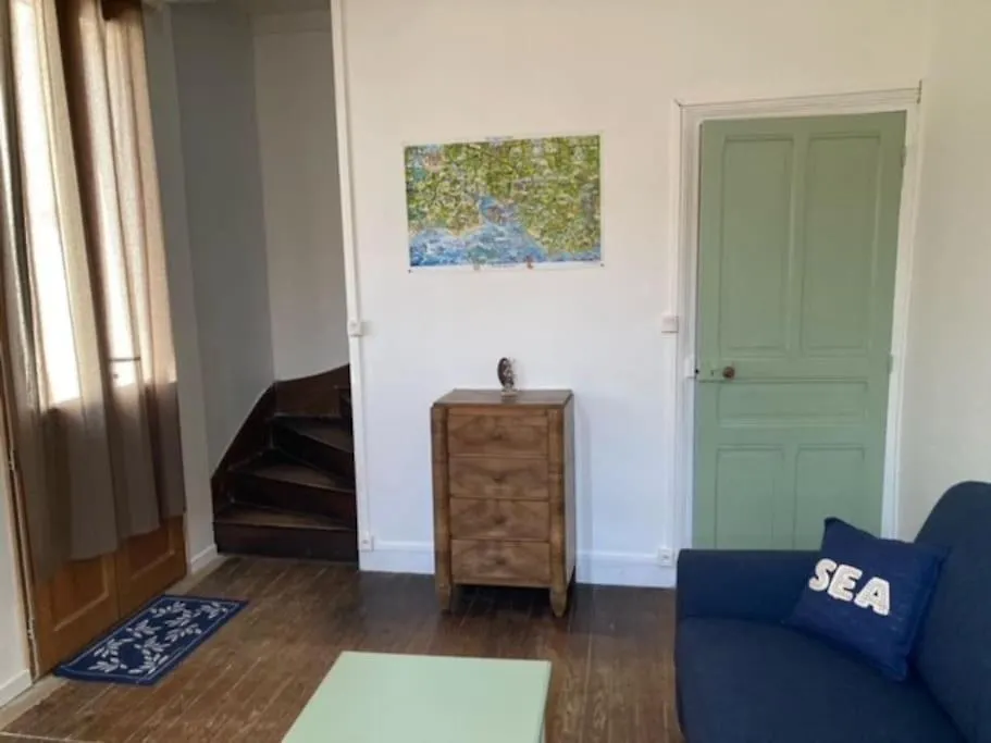 Holiday home Le Cocon De Renee, Maison Atypique En Ville Close De Concarneau France