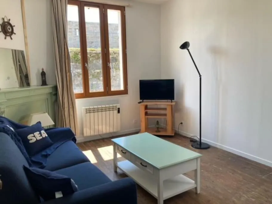 Holiday home Le Cocon De Renee, Maison Atypique En Ville Close De Concarneau