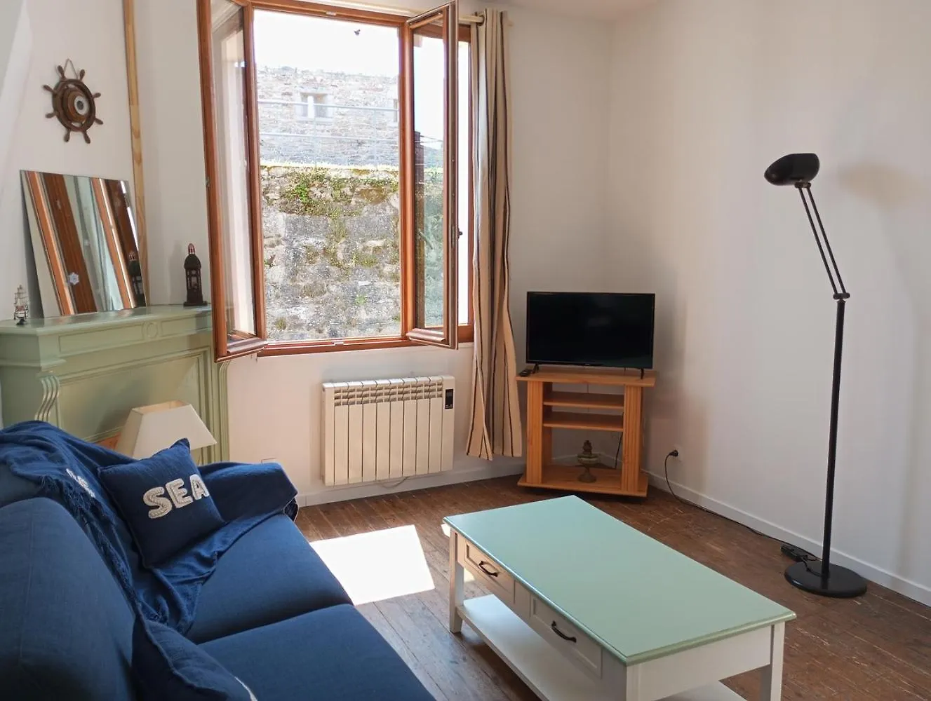 Holiday home Le Cocon De Renee, Maison Atypique En Ville Close De Concarneau