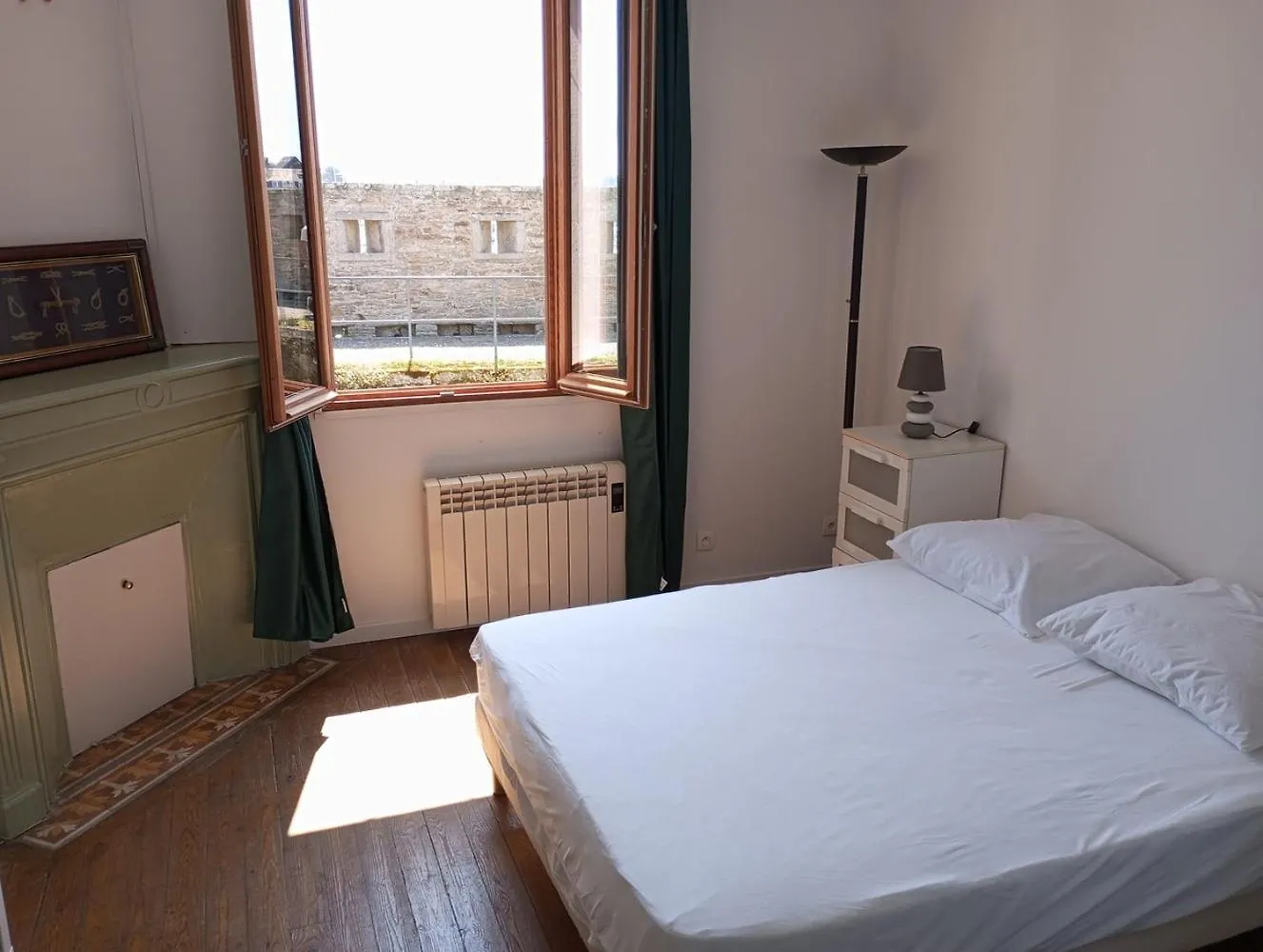 Holiday home Le Cocon De Renee, Maison Atypique En Ville Close De Concarneau